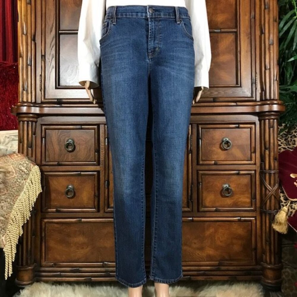 Old Navy Original Mid Rise Medium Wash Straight Leg Stretch Jean